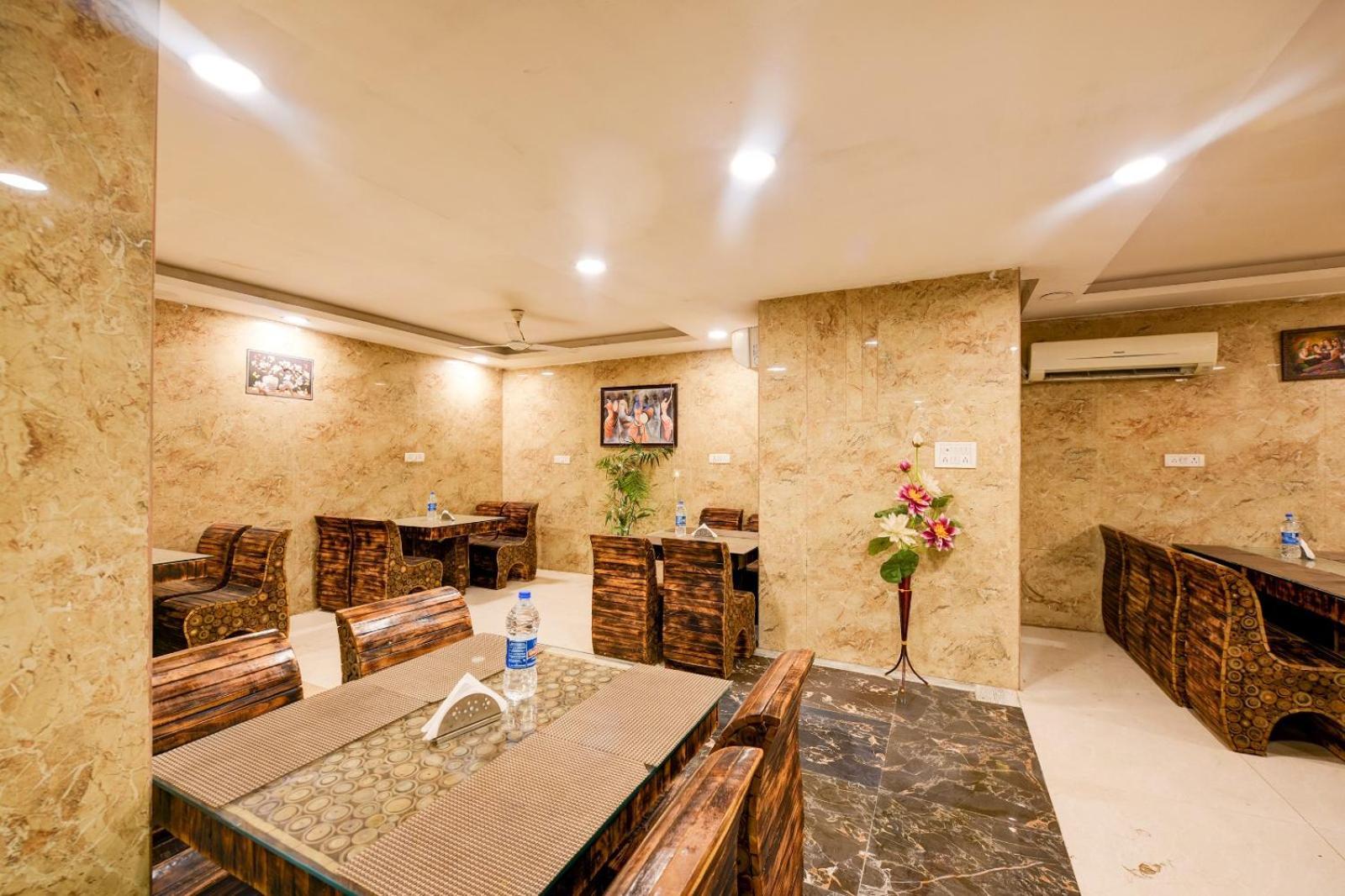 The Bellwood Suites Near Igi Airport New Delhi Exteriör bild