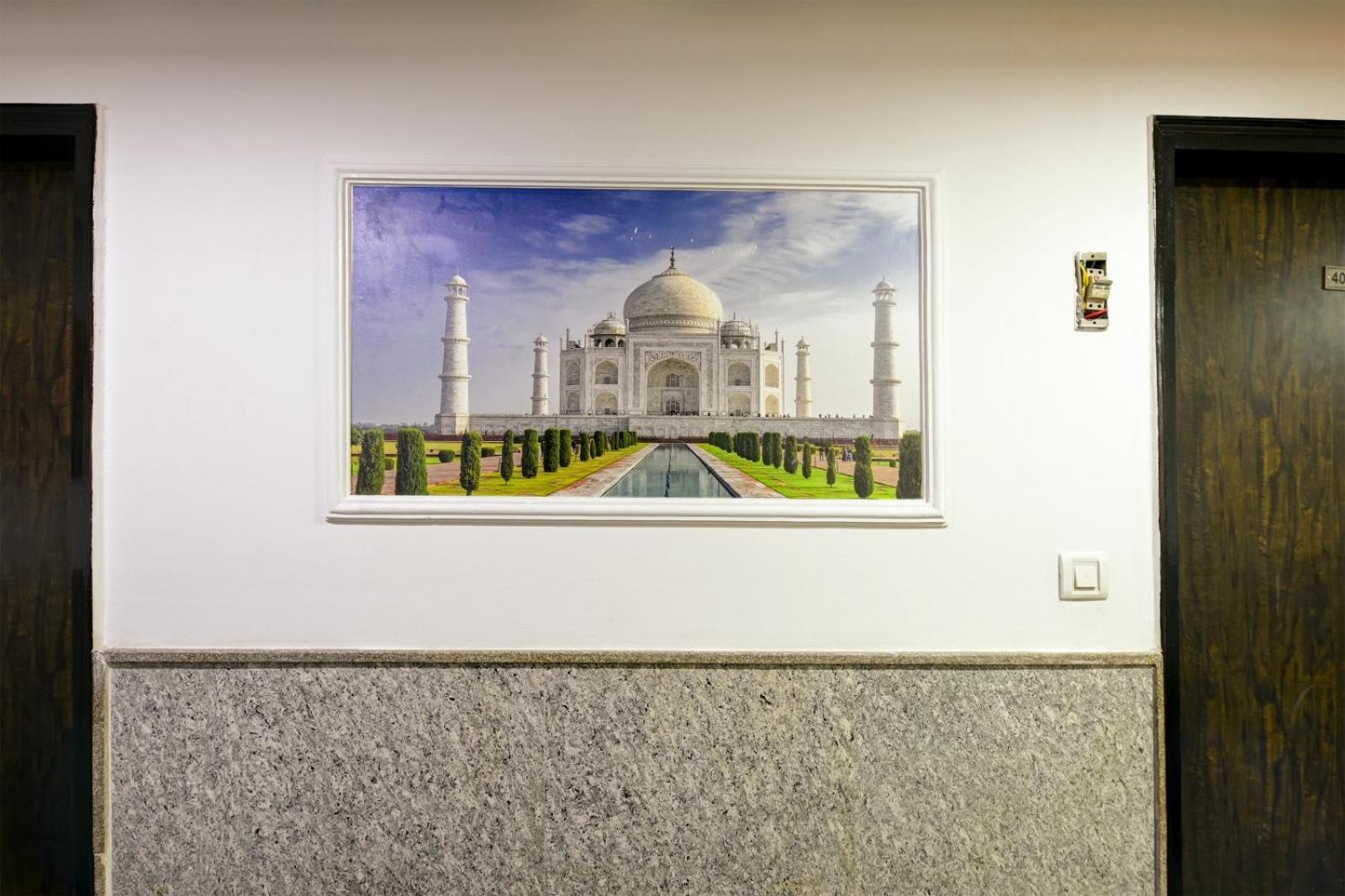 The Bellwood Suites Near Igi Airport New Delhi Exteriör bild