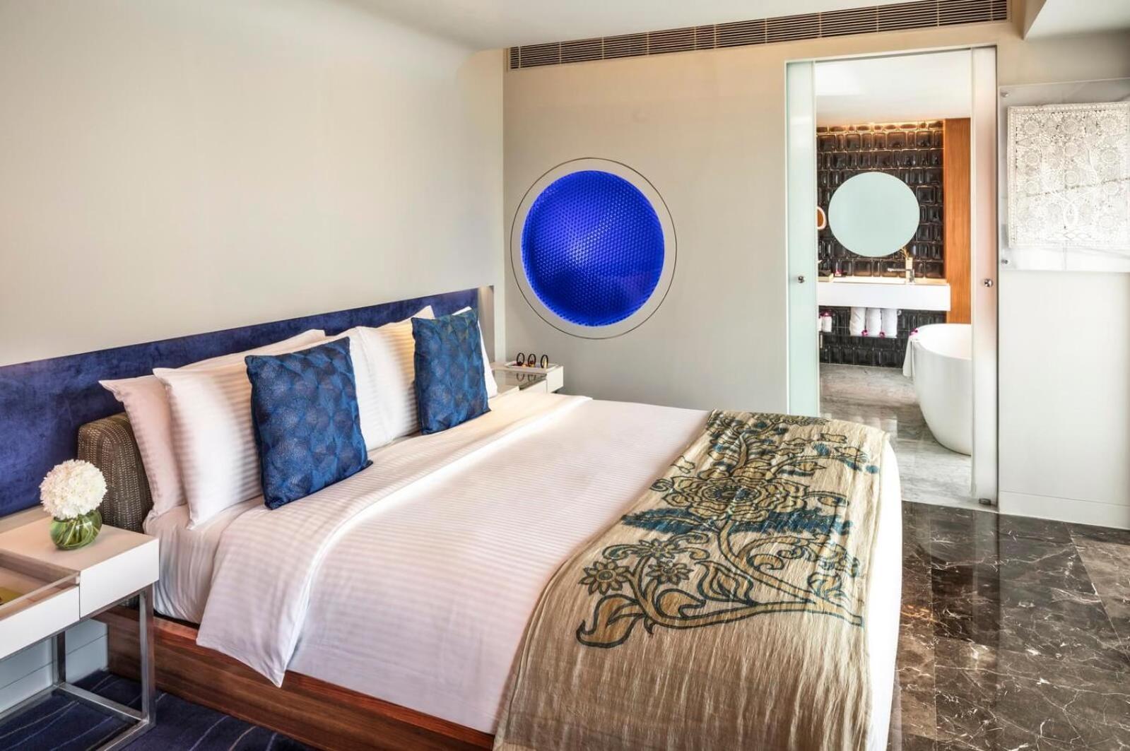 The Bellwood Suites Near Igi Airport New Delhi Exteriör bild